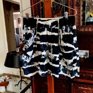 Mini skirt with pockets